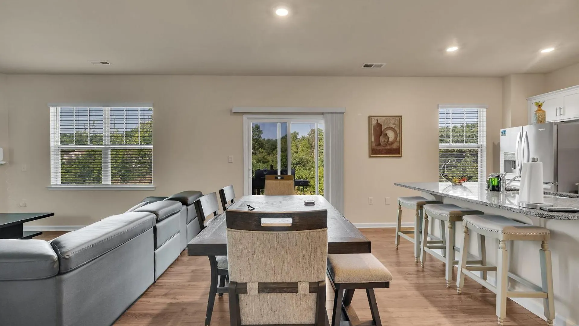 Beautifull House Near Airport location